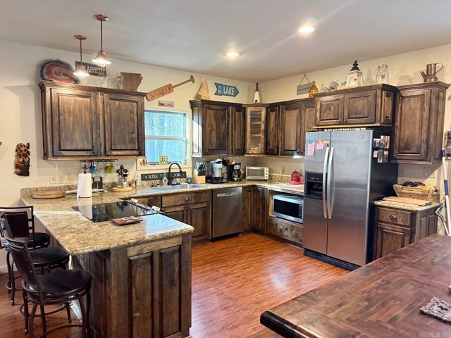 5 Sanders Rock Trail, Higden, AR 72067