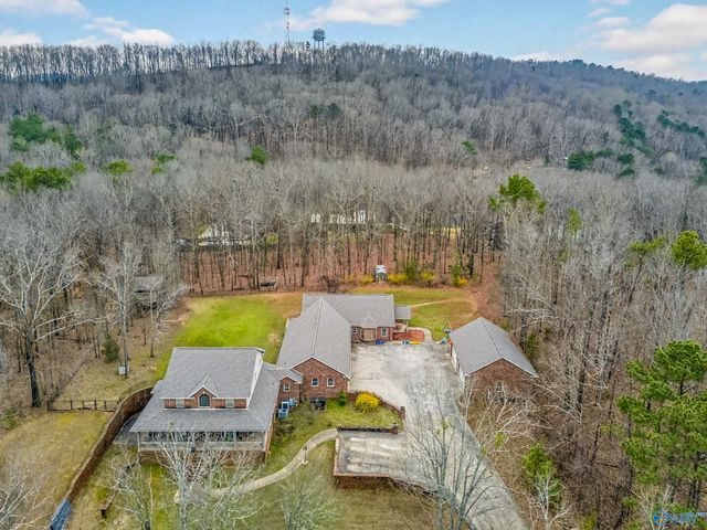 343 Hill Street, Rainbow City, AL 35906