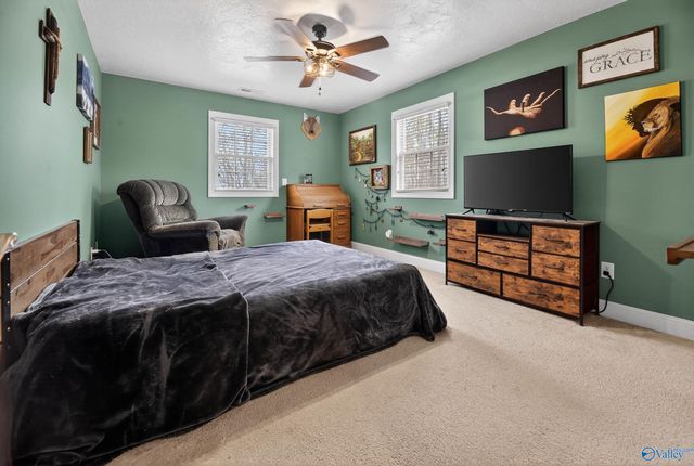 343 Hill Street, Rainbow City, AL 35906