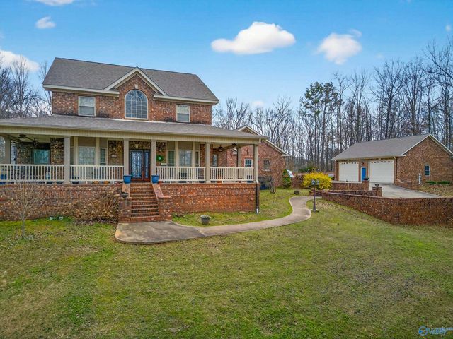 343 Hill Street, Rainbow City, AL 35906