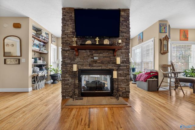 343 Hill Street, Rainbow City, AL 35906