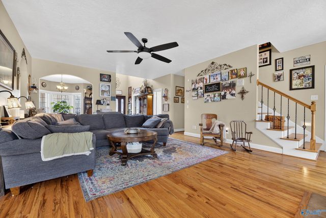 343 Hill Street, Rainbow City, AL 35906