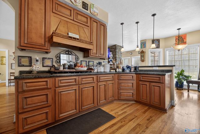 343 Hill Street, Rainbow City, AL 35906