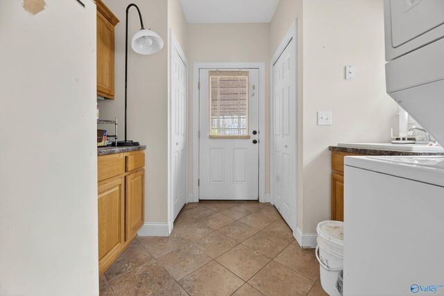 343 Hill Street, Rainbow City, AL 35906