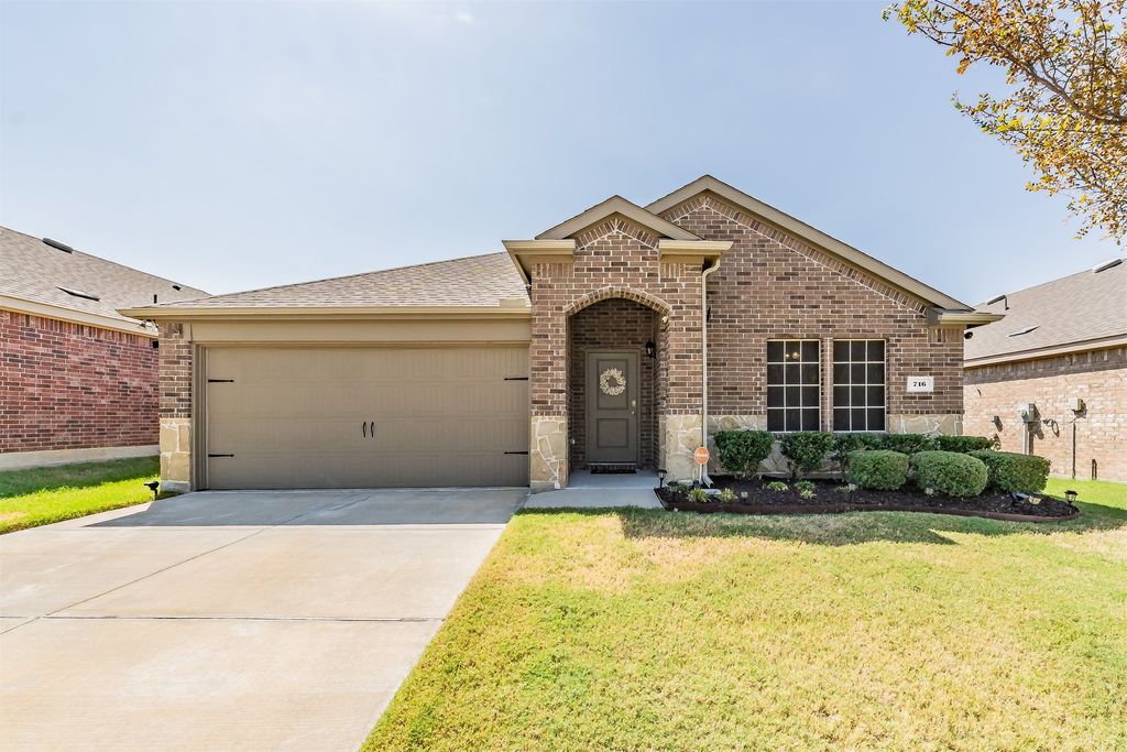 716 Alton Drive, Aubrey, TX 76227 — exterior
