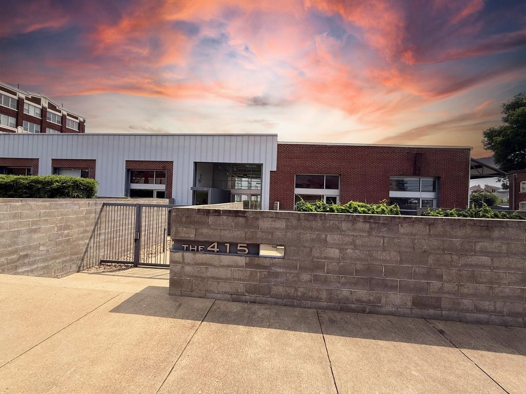 415 S Front St Apt 114, Memphis, TN 38103