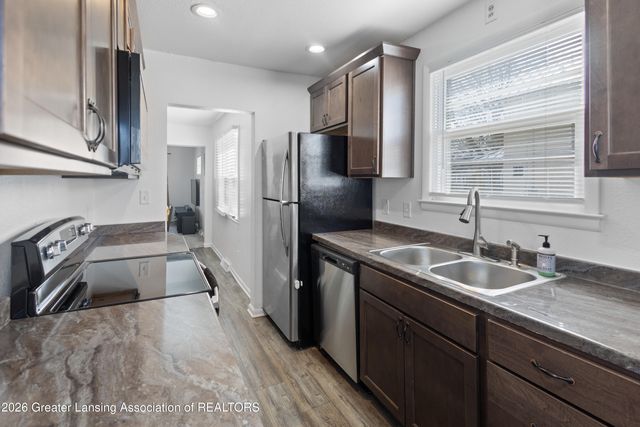 1108 S Holmes Street, Lansing, MI 48912