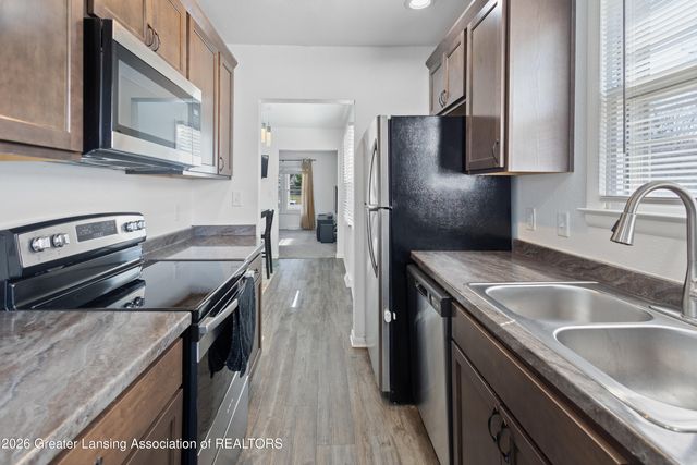 1108 S Holmes Street, Lansing, MI 48912