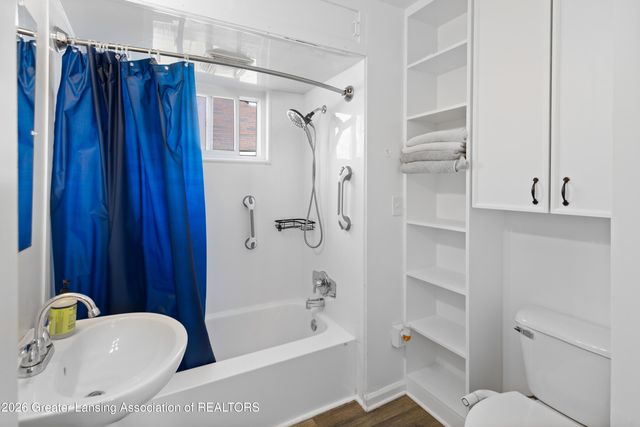 1108 S Holmes Street, Lansing, MI 48912