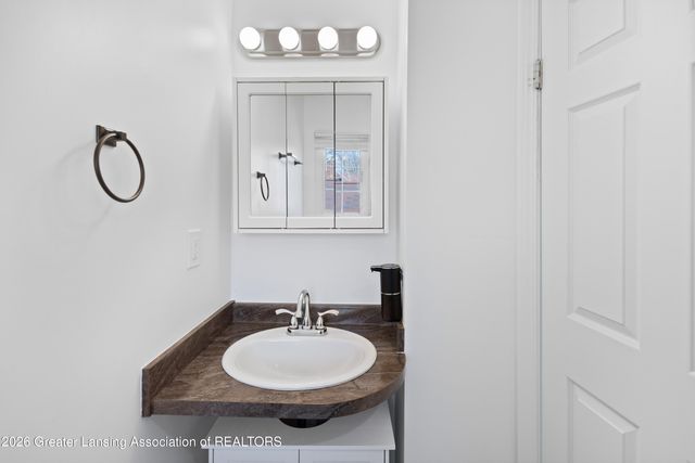 1108 S Holmes Street, Lansing, MI 48912