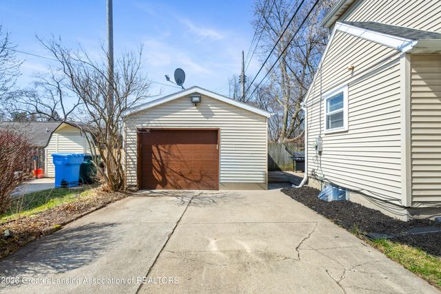 1108 S Holmes Street, Lansing, MI 48912