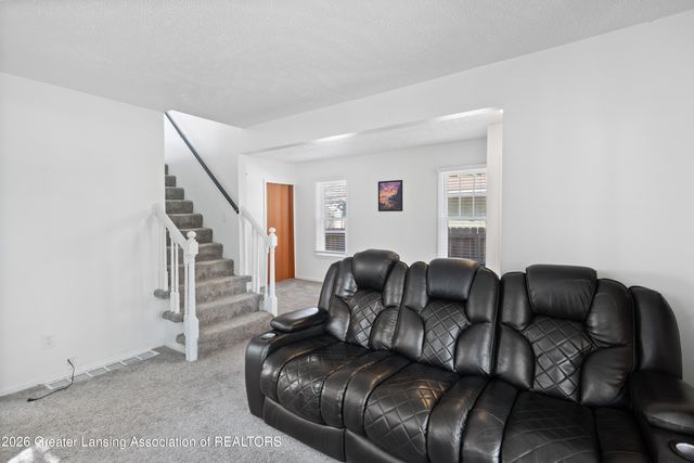 1108 S Holmes Street, Lansing, MI 48912