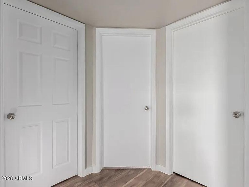 Image 11 of property listing at 2223 W DORA Street, Mesa, AZ 85201
