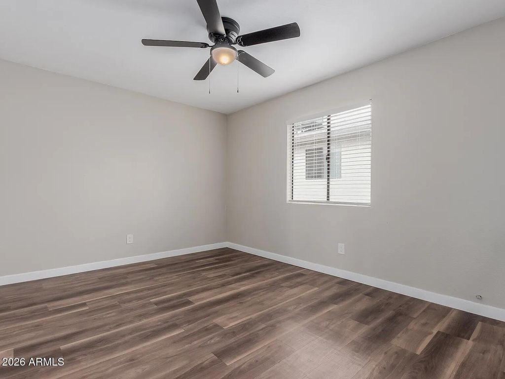 Image 12 of property listing at 2223 W DORA Street, Mesa, AZ 85201