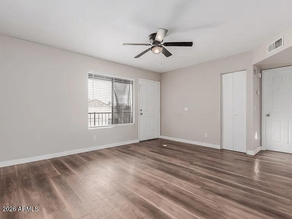 Image 16 of property listing at 2223 W DORA Street, Mesa, AZ 85201