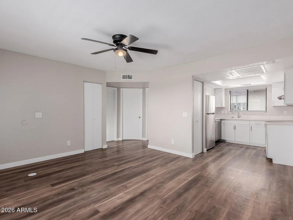 Image 2 of property listing at 2223 W DORA Street, Mesa, AZ 85201