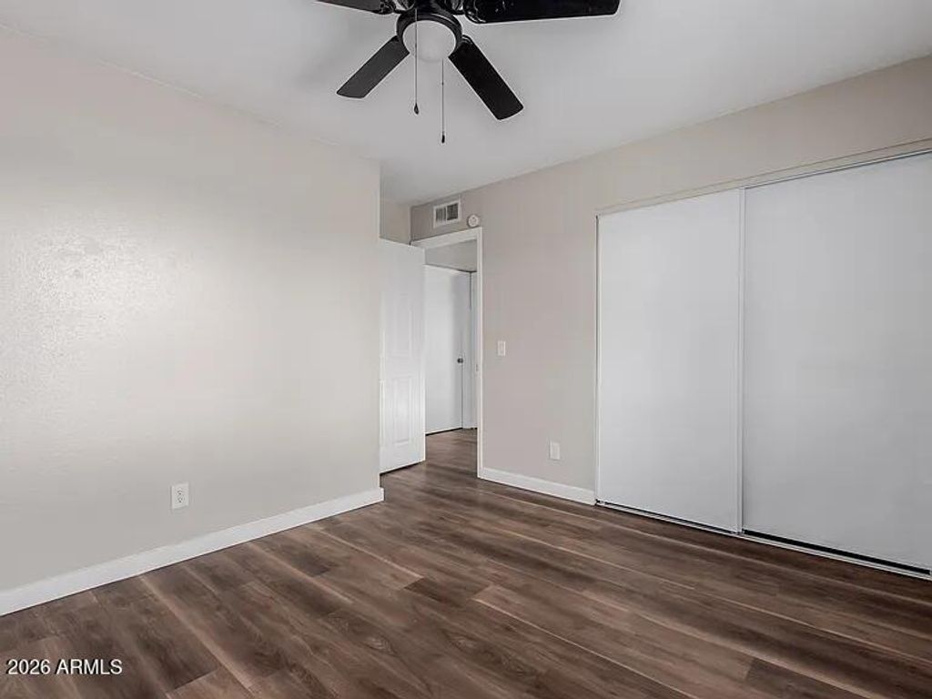 Image 8 of property listing at 2223 W DORA Street, Mesa, AZ 85201