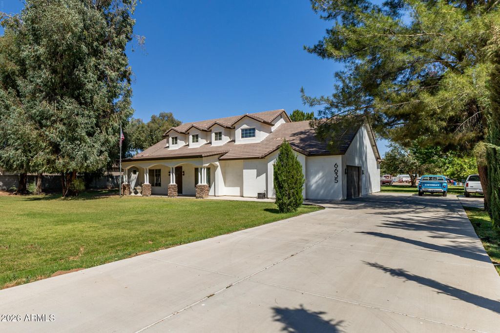 6635 N Citrus Road, Waddell, AZ 85355 — photo 4