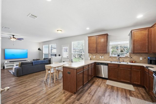 21726 Seminole Oaks, San Antonio, TX 78261