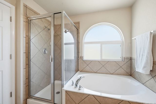 21726 Seminole Oaks, San Antonio, TX 78261