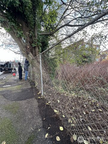 3024 Grand Avenue, Everett, WA 98201