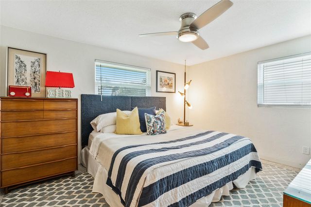 809 E 15TH AVENUE, New Smyrna Beach, FL 32169