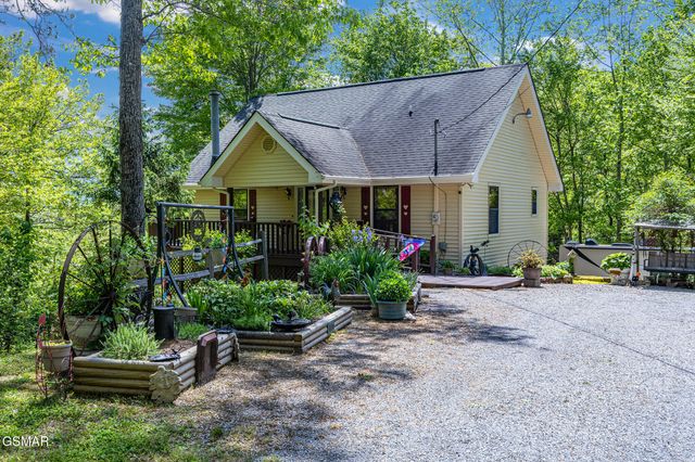 3132 Wears Overlook Lane, Sevierville, TN 37862