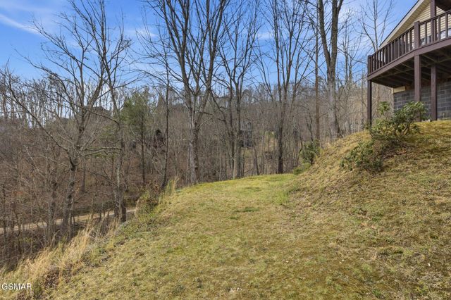 3132 Wears Overlook Lane, Sevierville, TN 37862