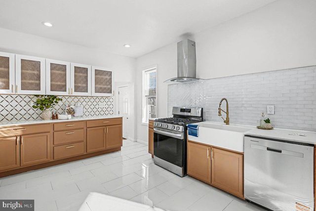 1177 JACKSON ST, Camden, NJ 08104