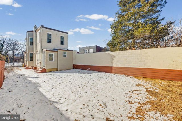 1177 JACKSON ST, Camden, NJ 08104