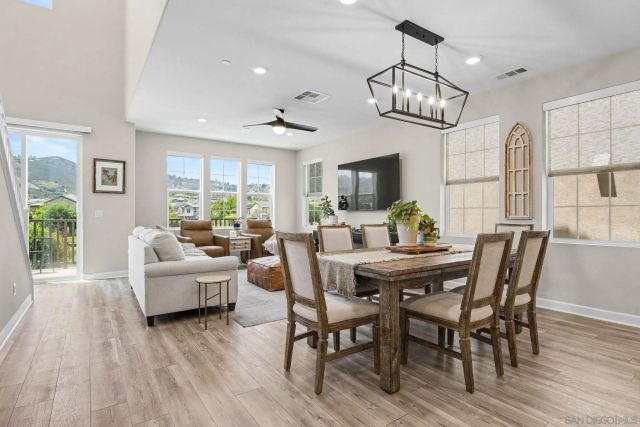 21541 Trail Blazer Ln, Escondido, CA 92029