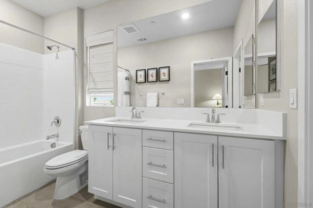 21541 Trail Blazer Ln, Escondido, CA 92029