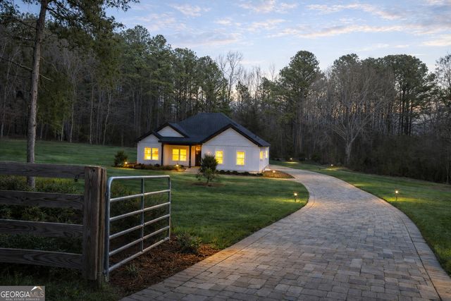 337 W Ridgeway Road, Maysville, GA 30558