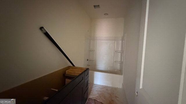 337 W Ridgeway Road, Maysville, GA 30558