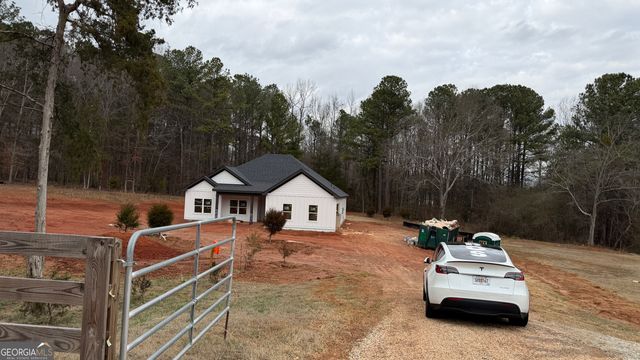 337 W Ridgeway Road, Maysville, GA 30558