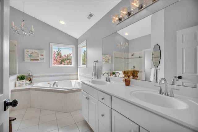 303 BELMONT CT, Mullica Hill, NJ 08062