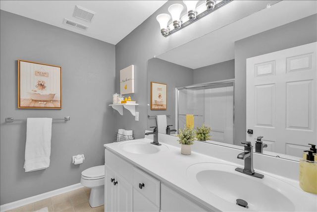 303 BELMONT CT, Mullica Hill, NJ 08062