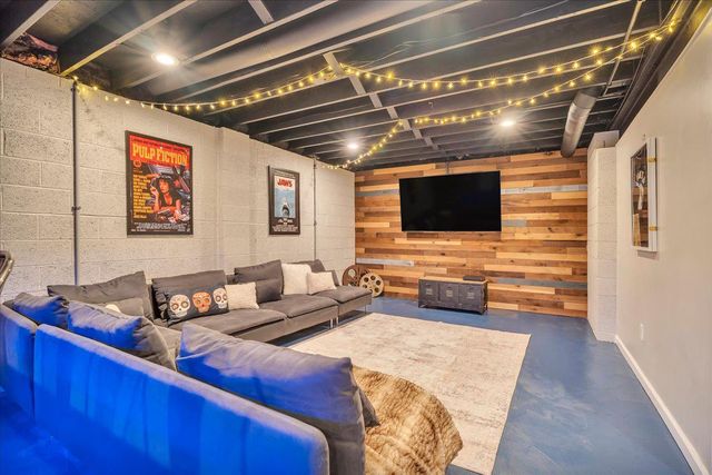 303 BELMONT CT, Mullica Hill, NJ 08062