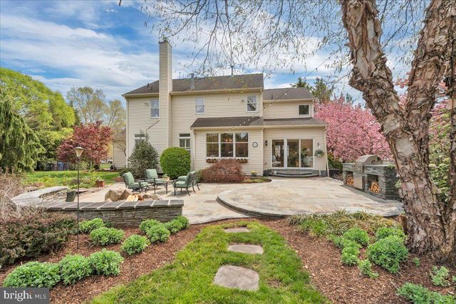 303 BELMONT CT, Mullica Hill, NJ 08062