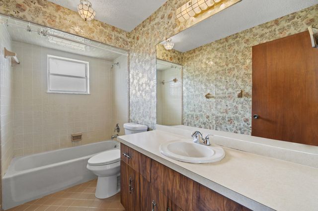 1919 Quail Court, Fort Pierce, FL 34982