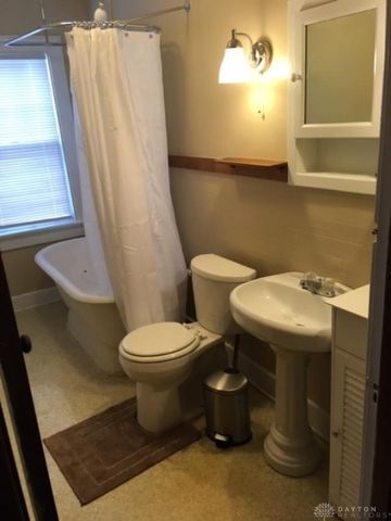 1582 S Smithville Road 1580, Dayton, OH 45410