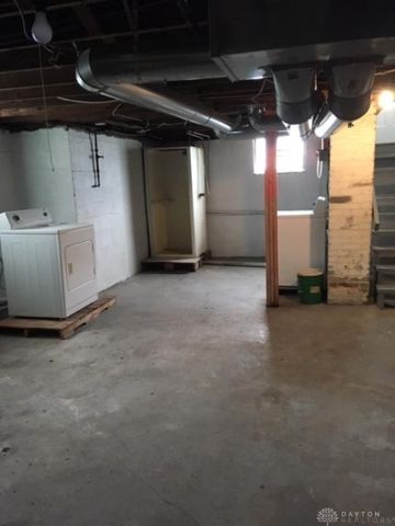 1582 S Smithville Road 1580, Dayton, OH 45410