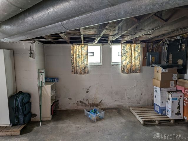 1582 S Smithville Road 1580, Dayton, OH 45410