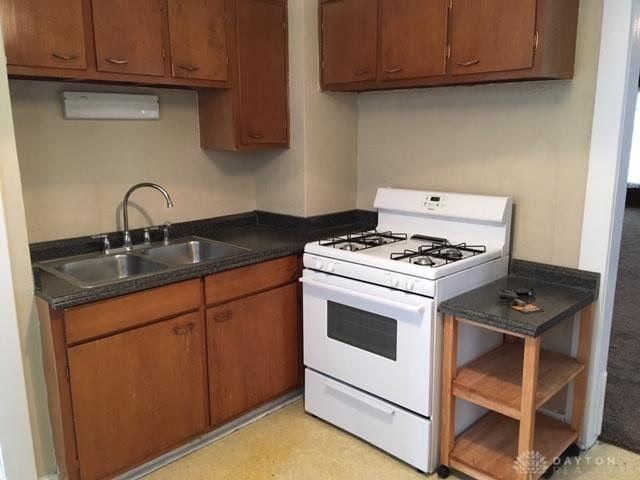 1582 S Smithville Road 1580, Dayton, OH 45410