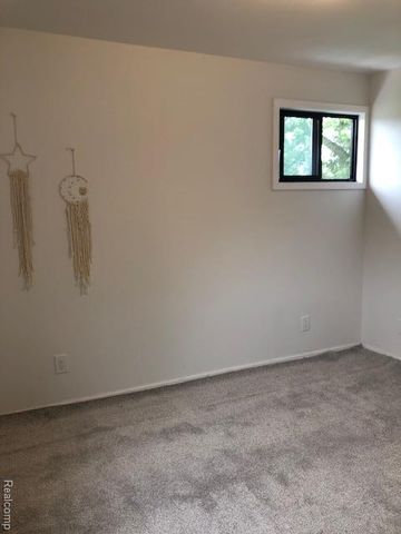1845 Pilgrim Street, Ferndale, MI 48220