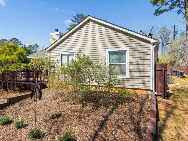 3004 River Station Drive, Woodstock, GA 30188