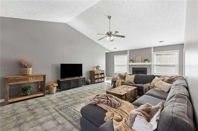 3004 River Station Drive, Woodstock, GA 30188