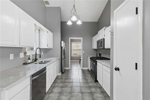 3004 River Station Drive, Woodstock, GA 30188