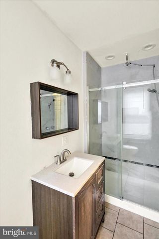 726 LOCUST ST, Reading, PA 19604