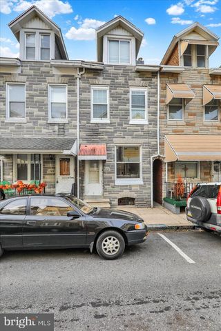 726 LOCUST ST, Reading, PA 19604